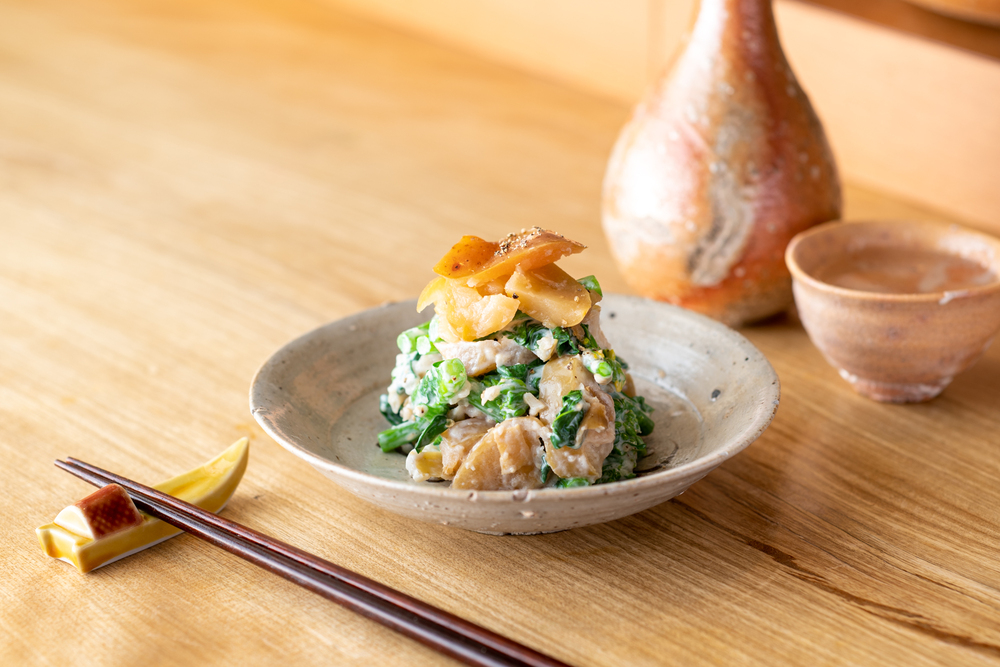 東京『たく庵』のりんごと菜花の白和え
