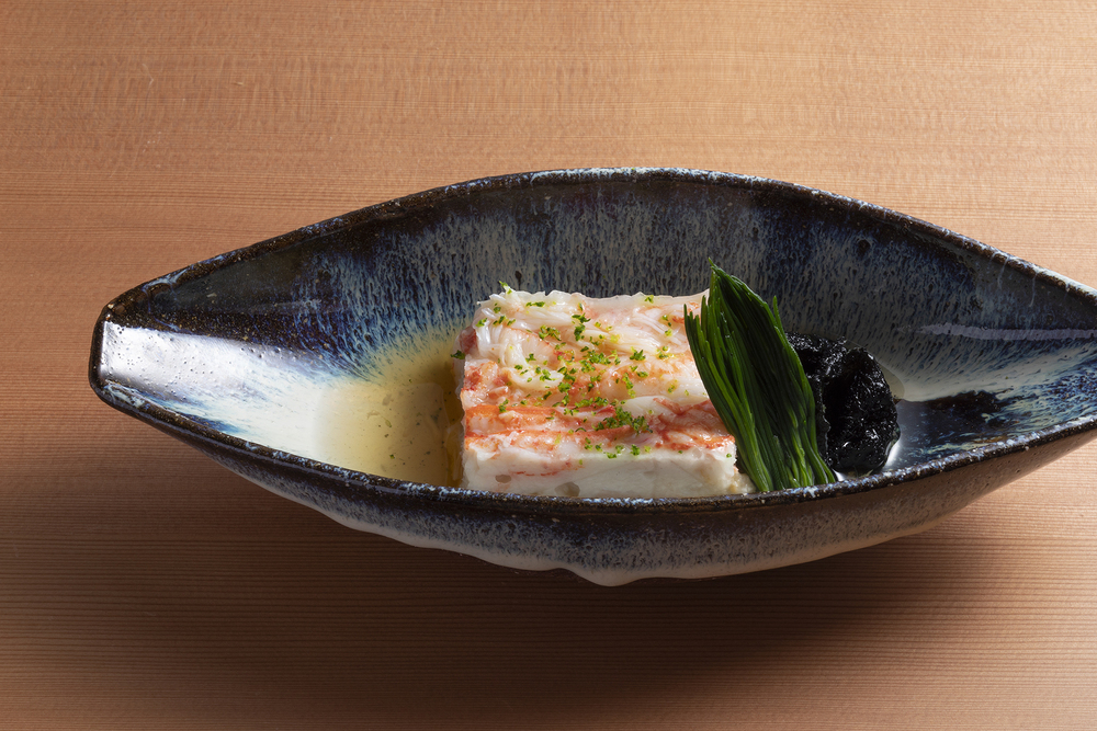 京都『研覃 ほりべ』の毛ガニの養老寄せ