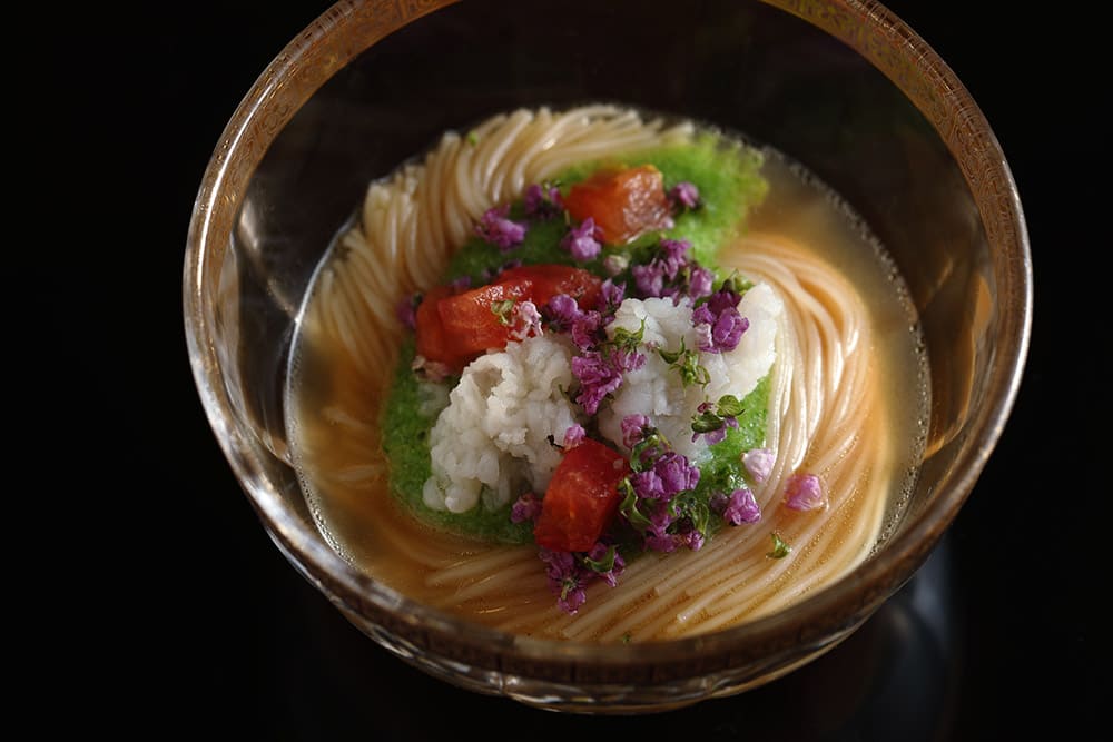 『祇園もりわき』の「鱧のオリーブ素麺」
