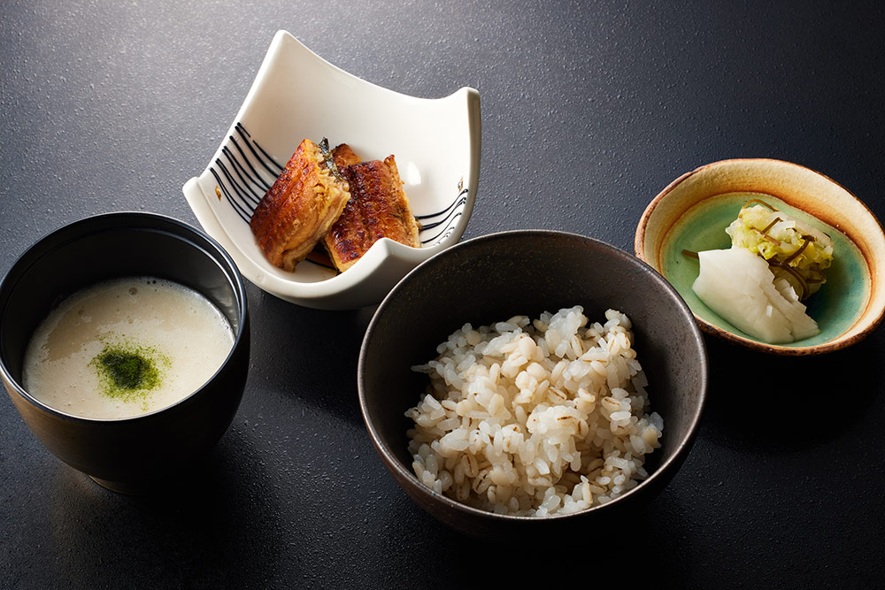 福島食材を使ったオリジナル懐石料理のご飯・香の物