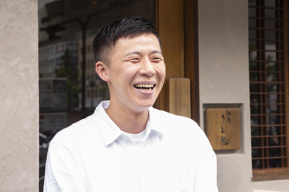 『うお佐』三代目の山田晃弘さん