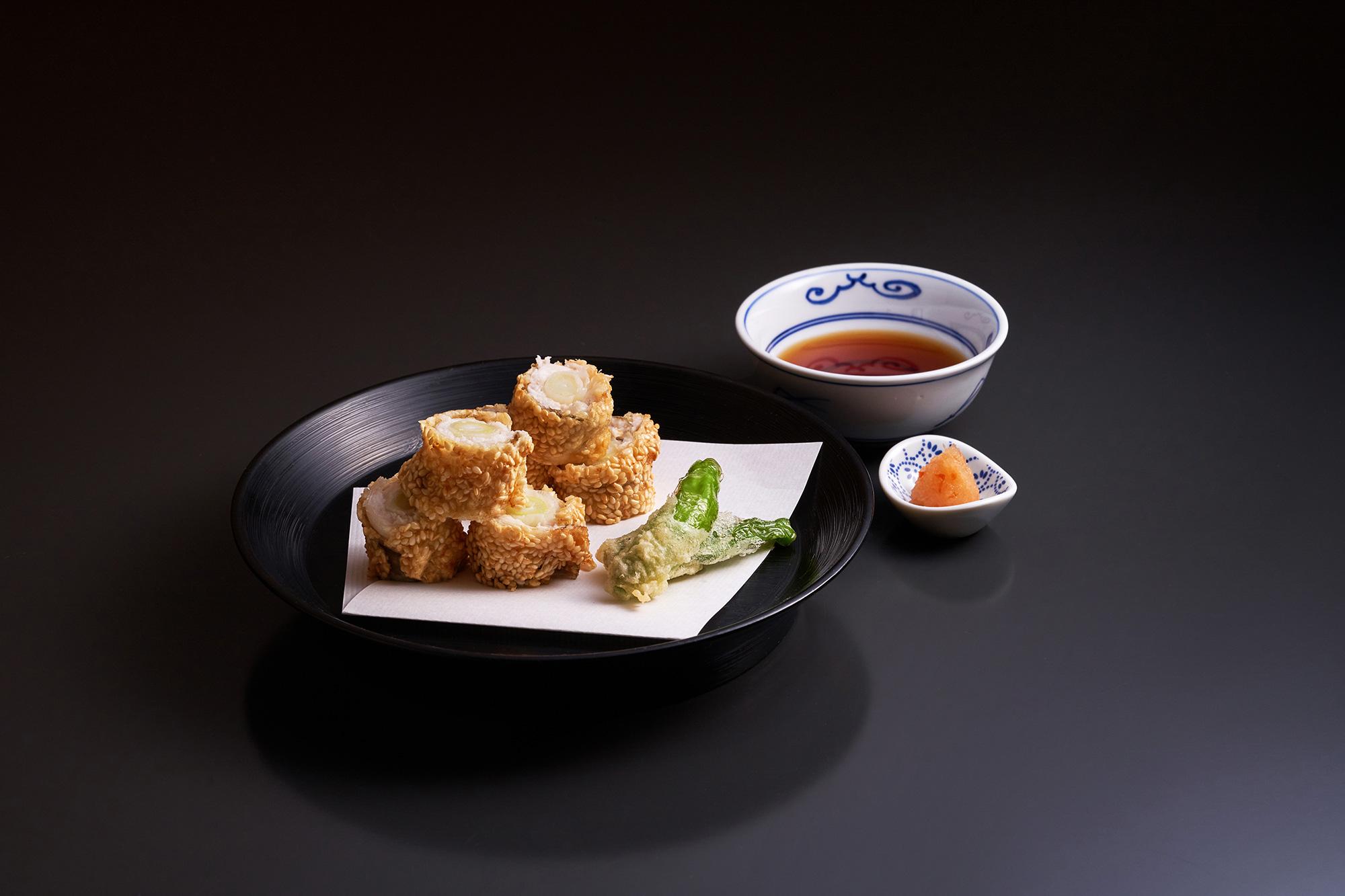 【動画レシピ付き】ゴマの衣がアクセントの変わり揚げ「穴子ねぎ巻揚げ」 ｜ WA・TO・BI - 和食の扉