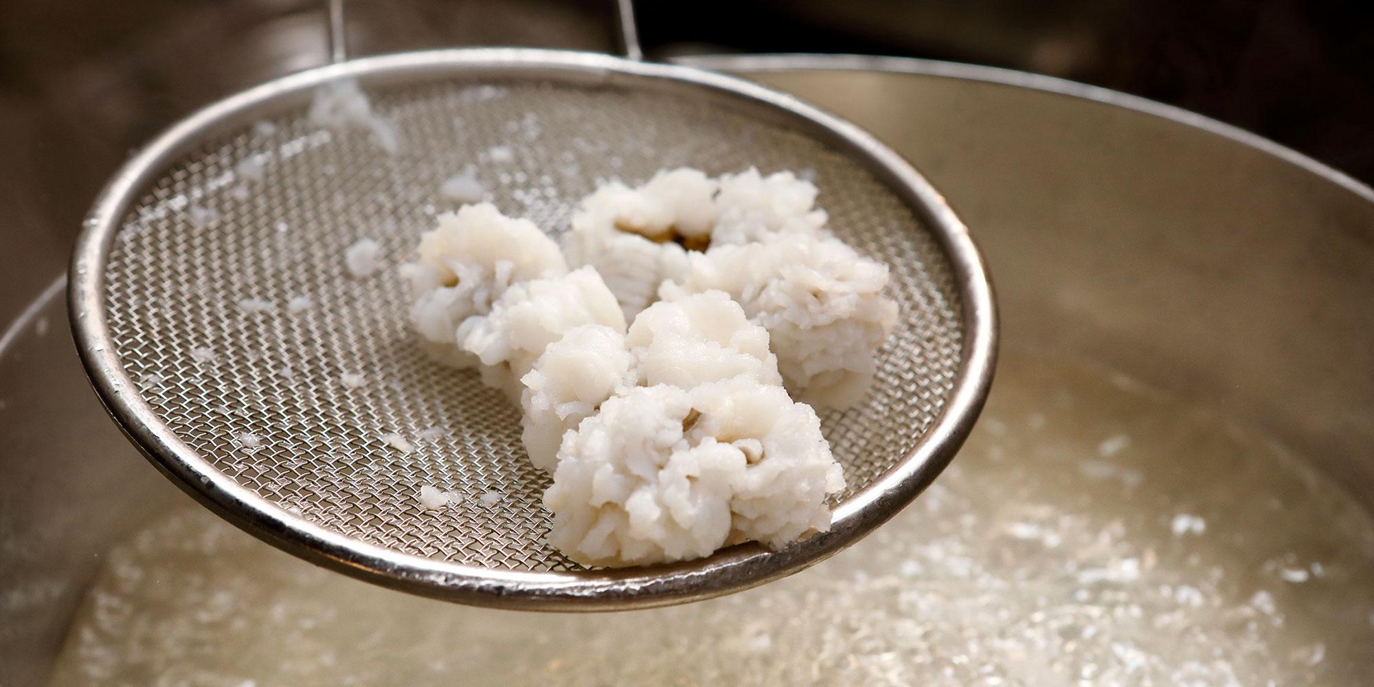 鱧 の 湯引き